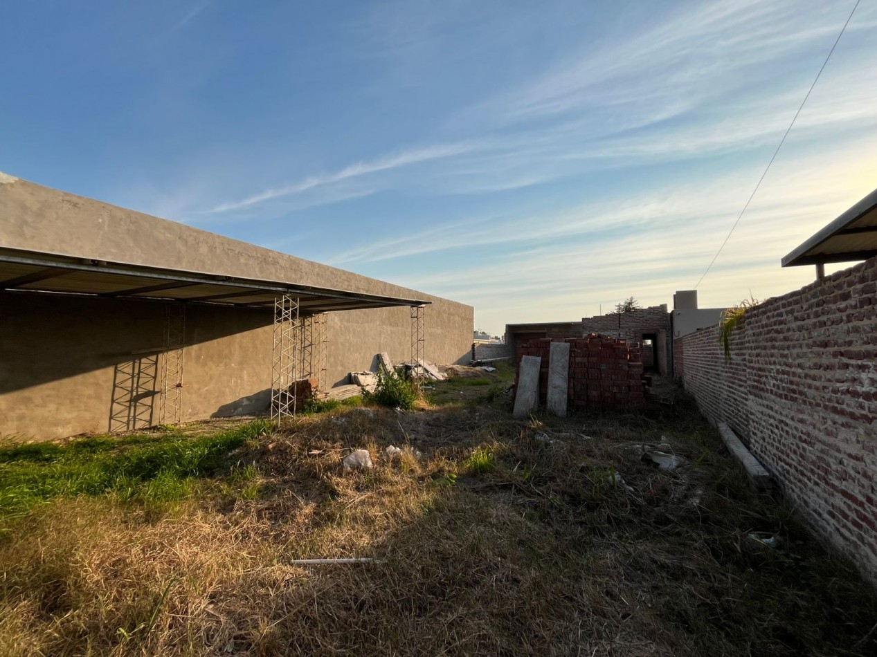 TERRENO CON CONSTRUCCION AVANZADA-ESPECTACULAR INVERSION!!