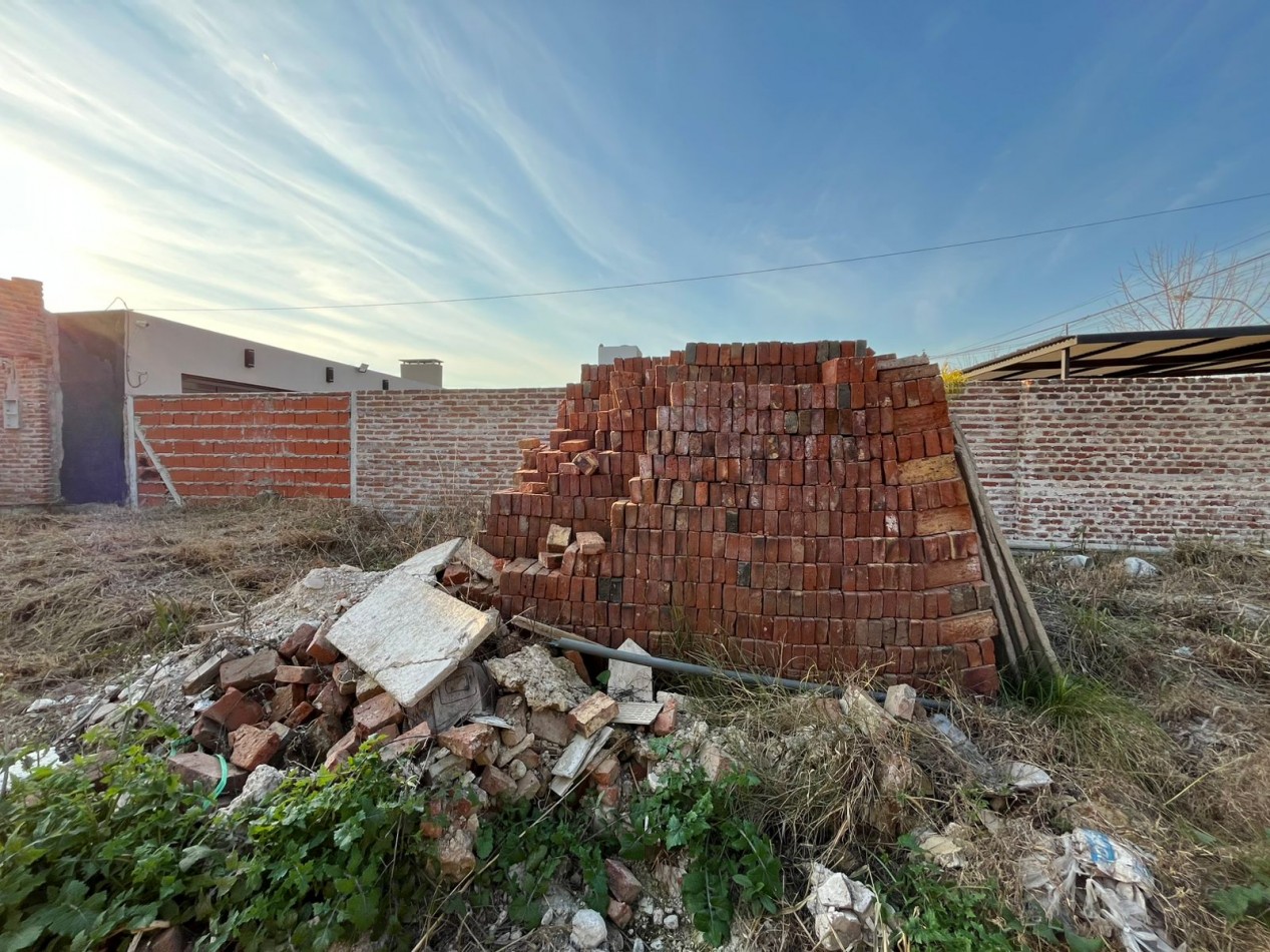 TERRENO CON CONSTRUCCION AVANZADA-ESPECTACULAR INVERSION!!