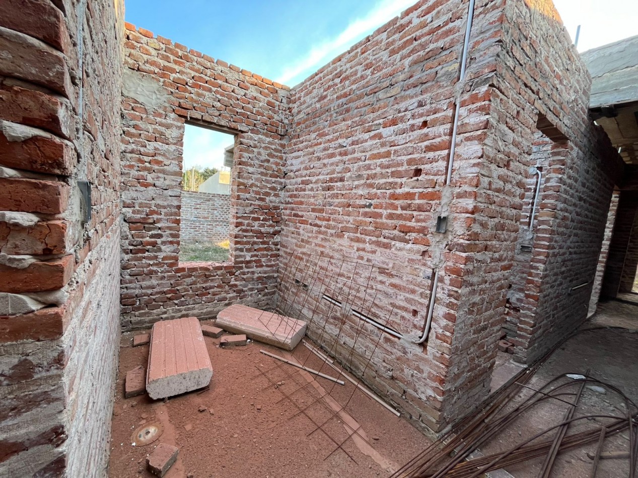 TERRENO CON CONSTRUCCION AVANZADA-ESPECTACULAR INVERSION!!