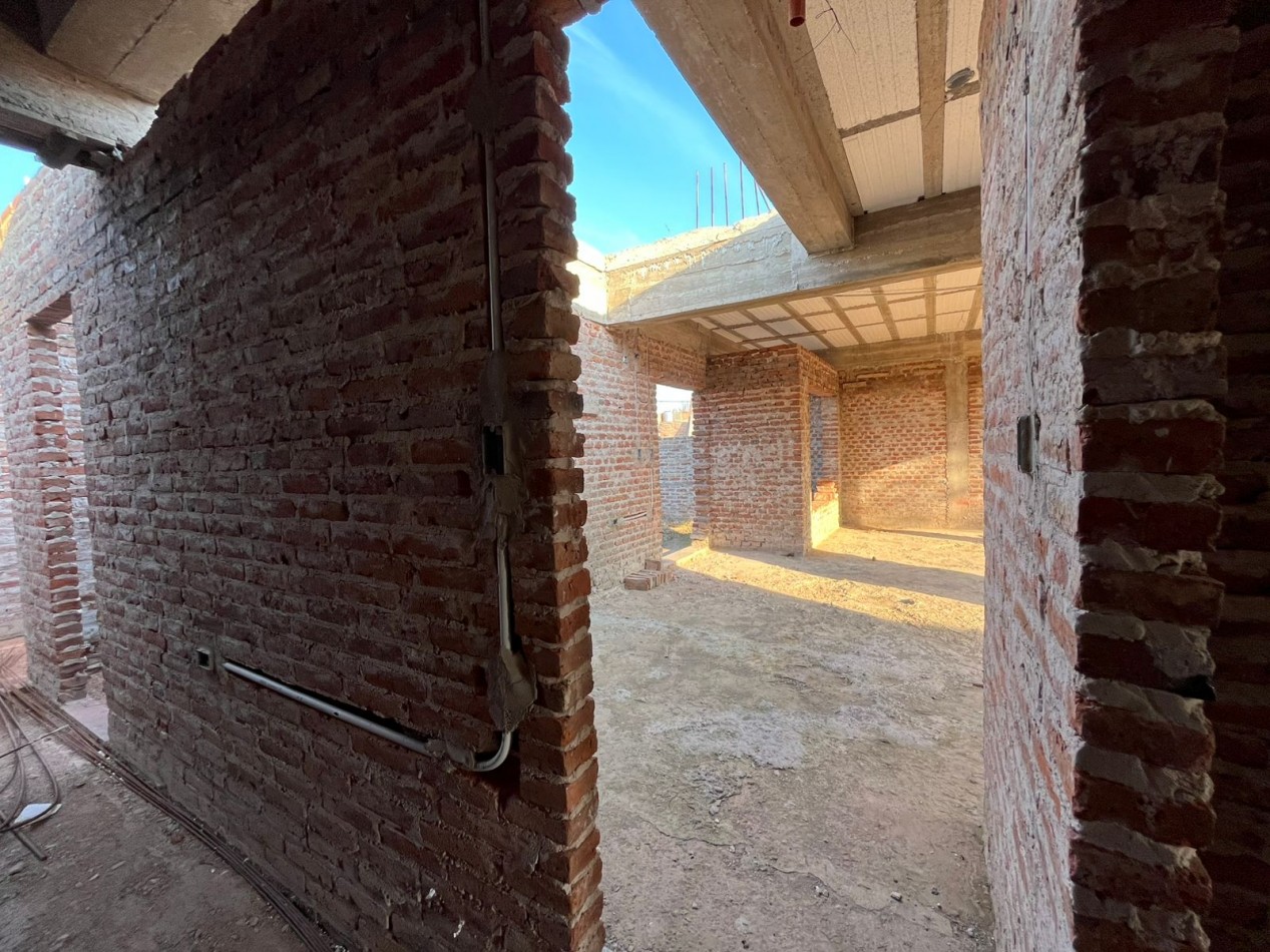 TERRENO CON CONSTRUCCION AVANZADA-ESPECTACULAR INVERSION!!