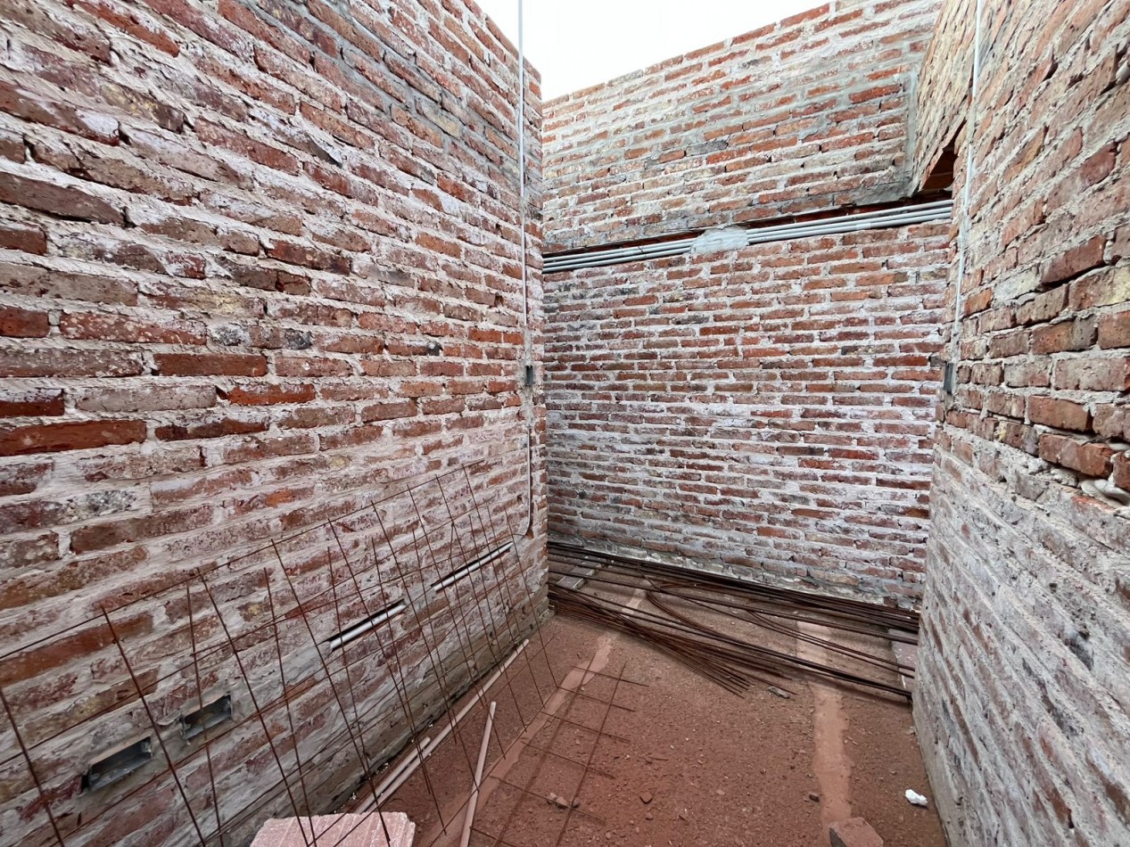 TERRENO CON CONSTRUCCION AVANZADA-ESPECTACULAR INVERSION!!