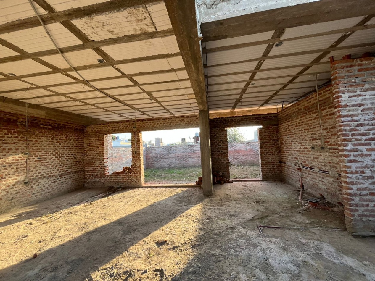 TERRENO CON CONSTRUCCION AVANZADA-ESPECTACULAR INVERSION!!