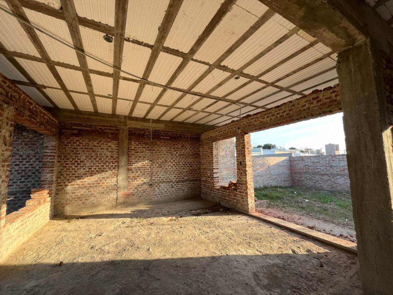 TERRENO CON CONSTRUCCION AVANZADA-ESPECTACULAR INVERSION!!