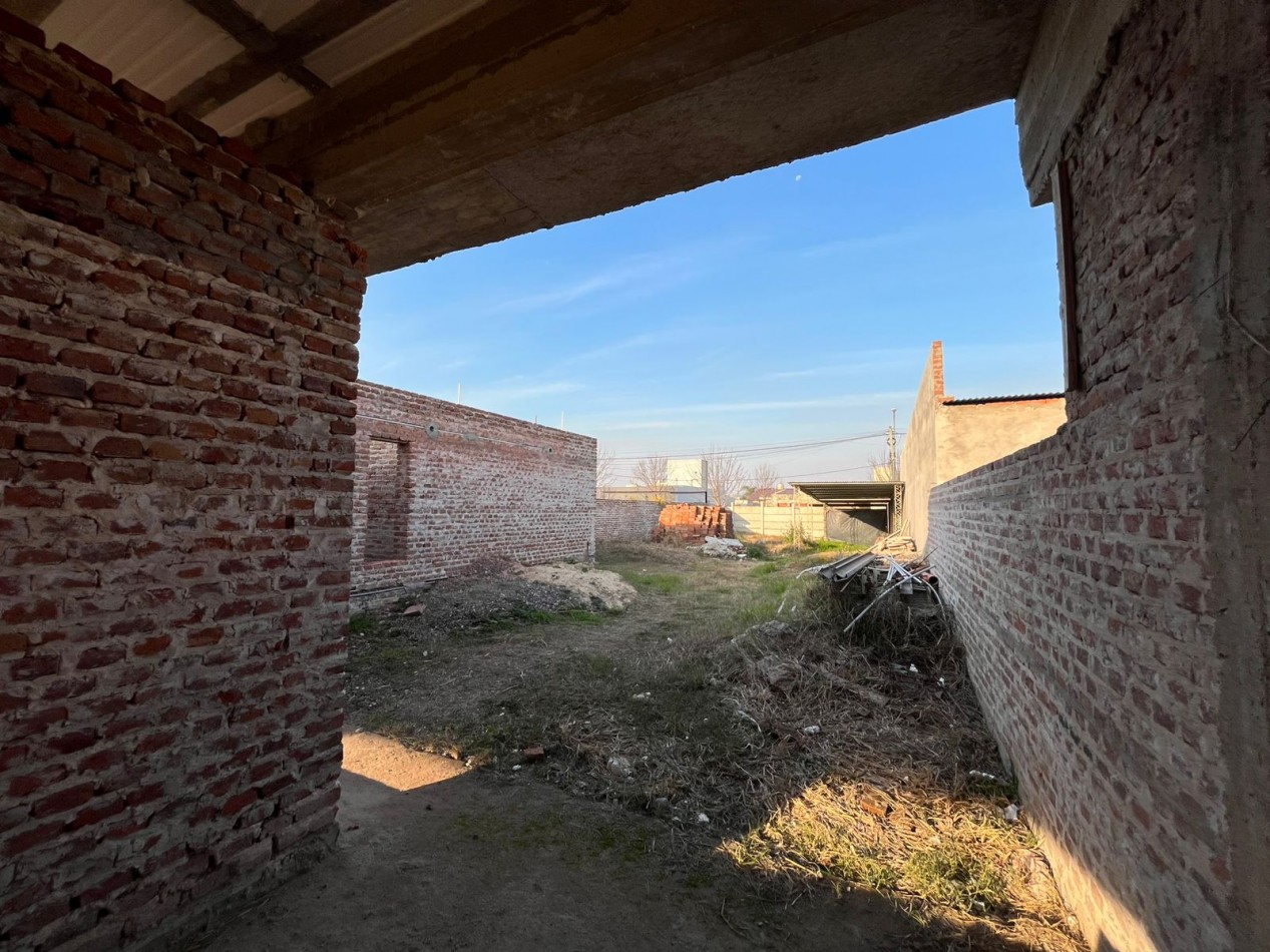 TERRENO CON CONSTRUCCION AVANZADA-ESPECTACULAR INVERSION!!