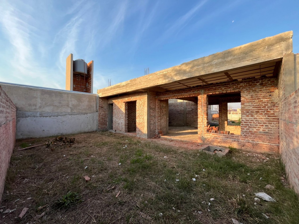 TERRENO CON CONSTRUCCION AVANZADA-ESPECTACULAR INVERSION!!