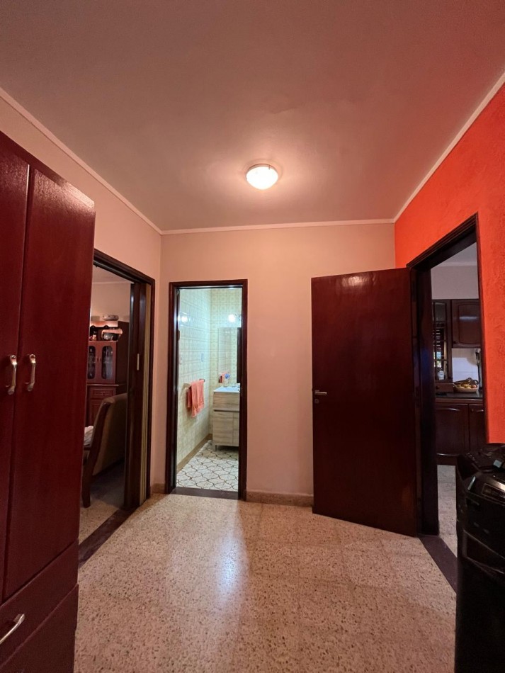 CASA DE CATEGORIA + GALPON IDEAL PARA DESARROLLO/EMPRENDIMIENTO DE TALLER/GIMNASIO/DUPLEX/ETC !! NUEVO INGRESO EN EXCLUSIVA