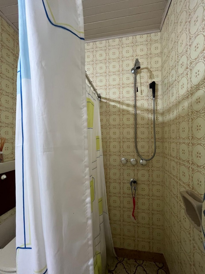 CASA DE CATEGORIA + GALPON IDEAL PARA DESARROLLO/EMPRENDIMIENTO DE TALLER/GIMNASIO/DUPLEX/ETC !! NUEVO INGRESO EN EXCLUSIVA