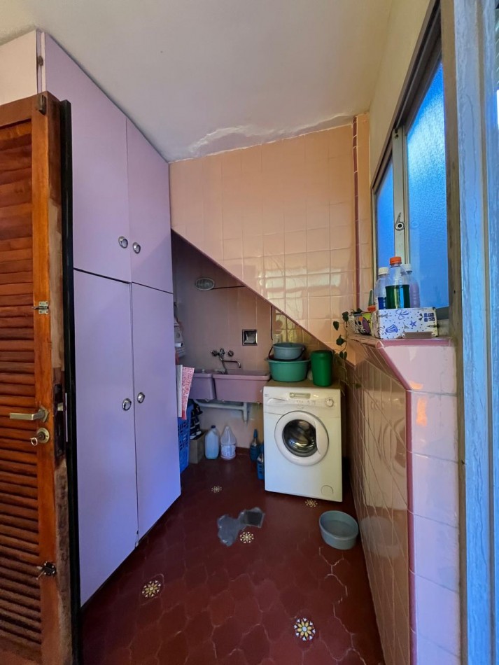 CASA DE CATEGORIA + GALPON IDEAL PARA DESARROLLO/EMPRENDIMIENTO DE TALLER/GIMNASIO/DUPLEX/ETC !! NUEVO INGRESO EN EXCLUSIVA