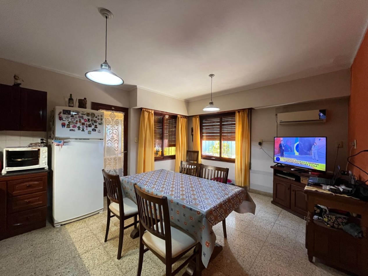 CASA DE CATEGORIA + GALPON IDEAL PARA DESARROLLO/EMPRENDIMIENTO DE TALLER/GIMNASIO/DUPLEX/ETC !! NUEVO INGRESO EN EXCLUSIVA