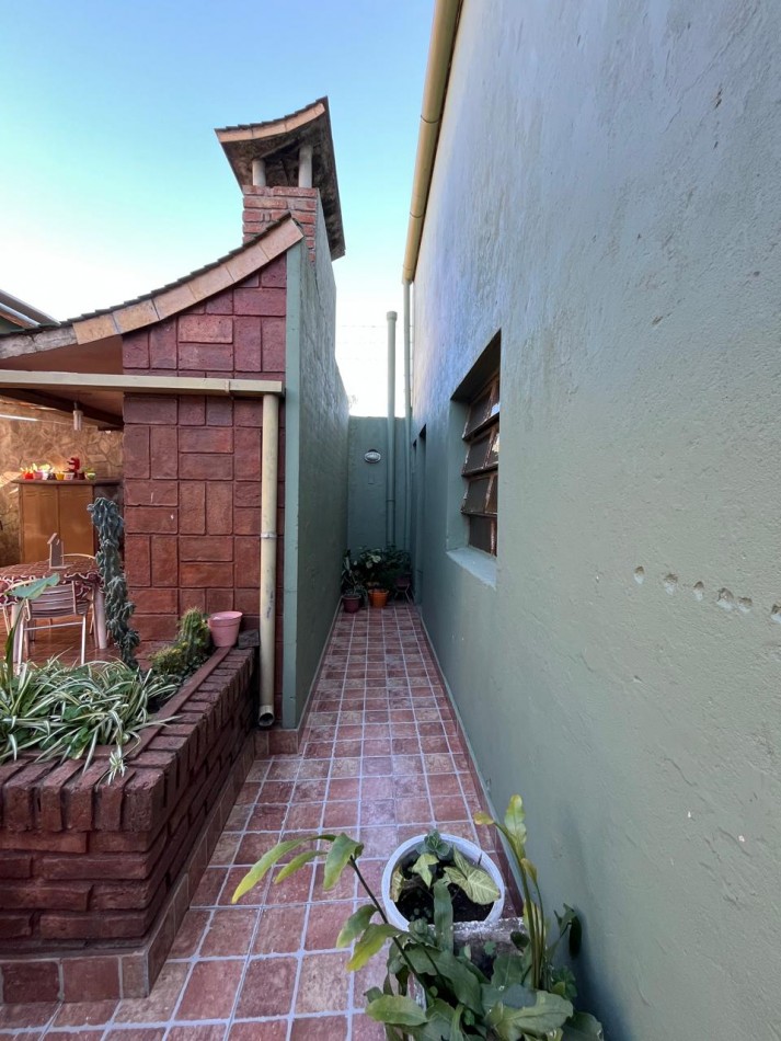 CASA DE CATEGORIA + GALPON IDEAL PARA DESARROLLO/EMPRENDIMIENTO DE TALLER/GIMNASIO/DUPLEX/ETC !! NUEVO INGRESO EN EXCLUSIVA