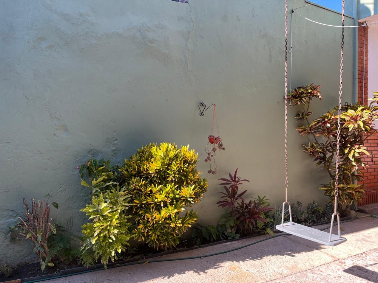 CASA DE CATEGORIA + GALPON IDEAL PARA DESARROLLO/EMPRENDIMIENTO DE TALLER/GIMNASIO/DUPLEX/ETC !! NUEVO INGRESO EN EXCLUSIVA