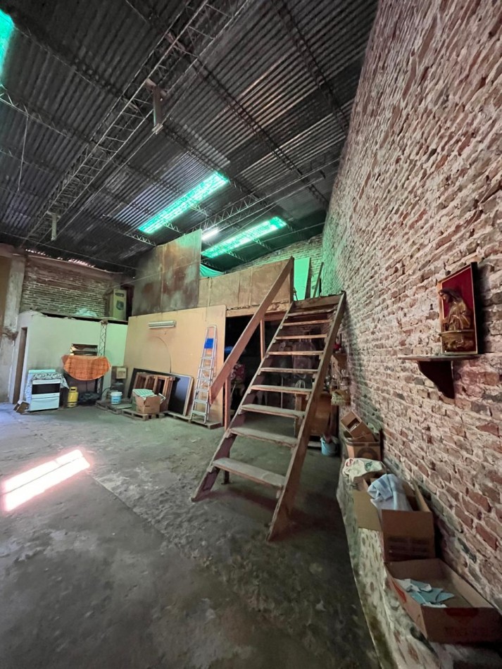 CASA DE CATEGORIA + GALPON IDEAL PARA DESARROLLO/EMPRENDIMIENTO DE TALLER/GIMNASIO/DUPLEX/ETC !! NUEVO INGRESO EN EXCLUSIVA