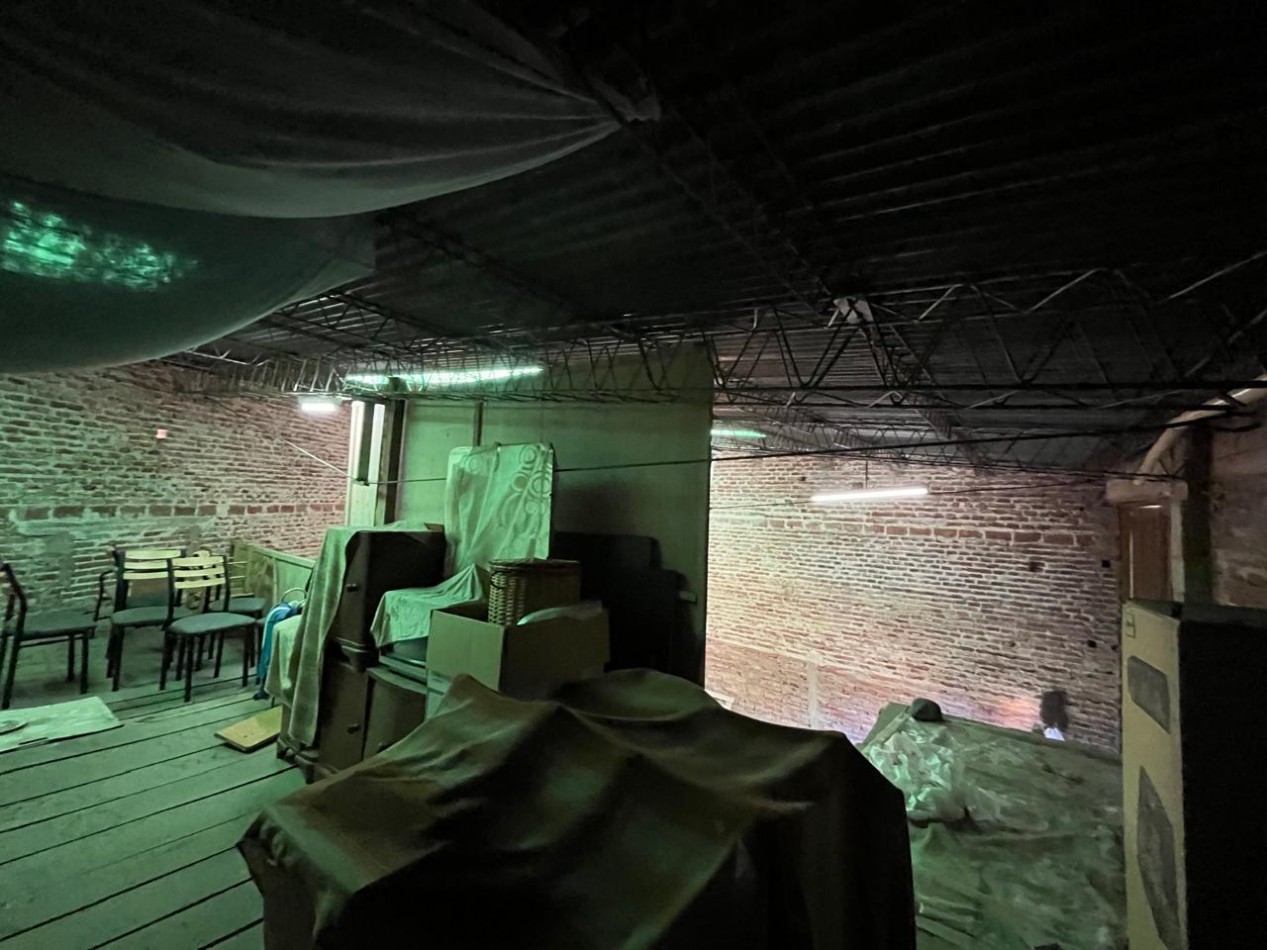 CASA DE CATEGORIA + GALPON IDEAL PARA DESARROLLO/EMPRENDIMIENTO DE TALLER/GIMNASIO/DUPLEX/ETC !! NUEVO INGRESO EN EXCLUSIVA