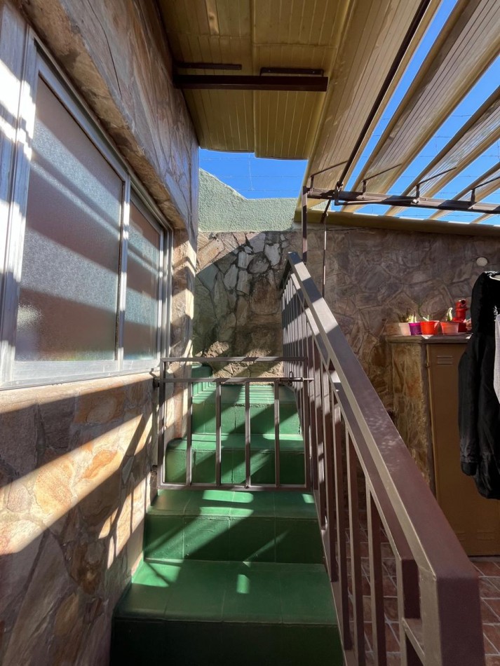 CASA DE CATEGORIA + GALPON IDEAL PARA DESARROLLO/EMPRENDIMIENTO DE TALLER/GIMNASIO/DUPLEX/ETC !! NUEVO INGRESO EN EXCLUSIVA