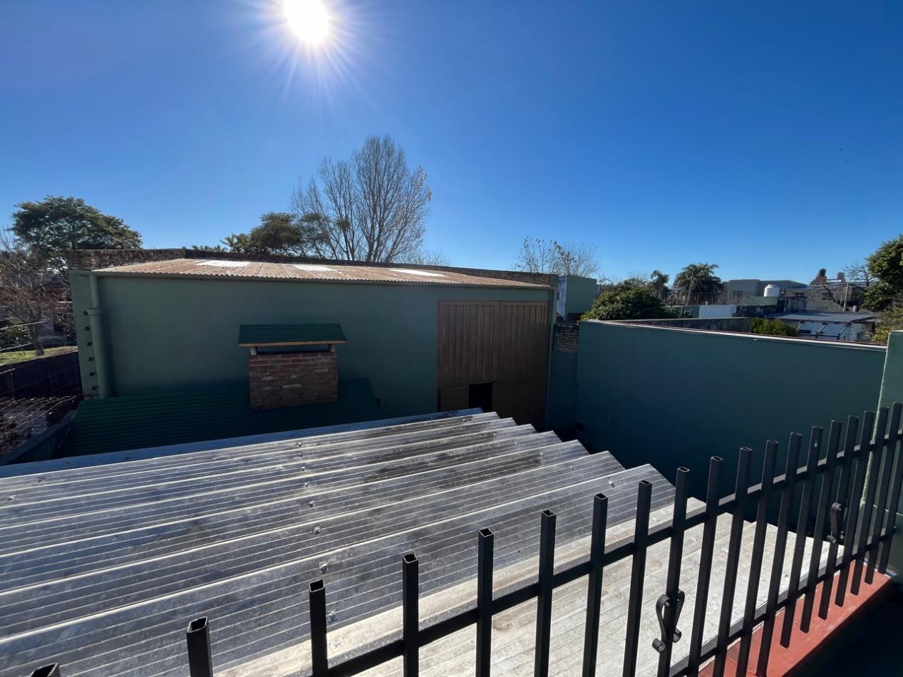 CASA DE CATEGORIA + GALPON IDEAL PARA DESARROLLO/EMPRENDIMIENTO DE TALLER/GIMNASIO/DUPLEX/ETC !! NUEVO INGRESO EN EXCLUSIVA