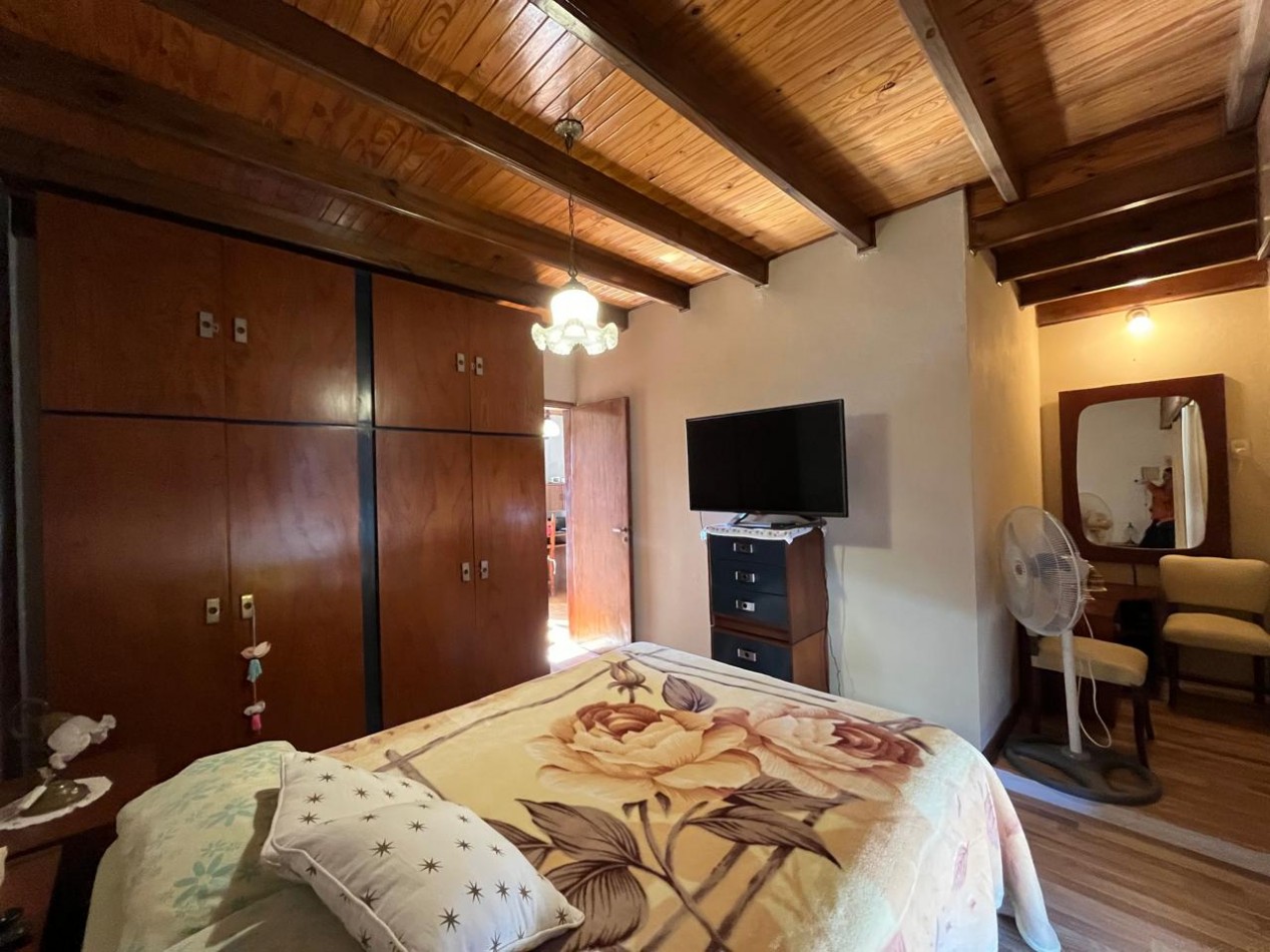 CASA DE CATEGORIA + GALPON IDEAL PARA DESARROLLO/EMPRENDIMIENTO DE TALLER/GIMNASIO/DUPLEX/ETC !! NUEVO INGRESO EN EXCLUSIVA