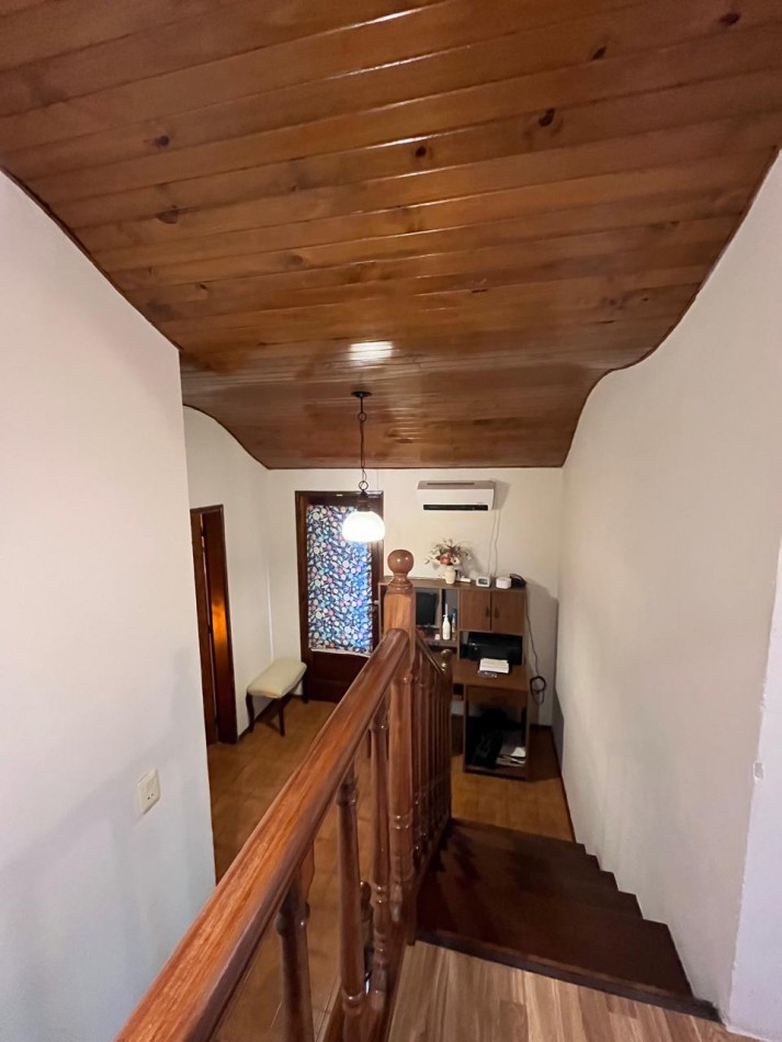 CASA DE CATEGORIA + GALPON IDEAL PARA DESARROLLO/EMPRENDIMIENTO DE TALLER/GIMNASIO/DUPLEX/ETC !! NUEVO INGRESO EN EXCLUSIVA