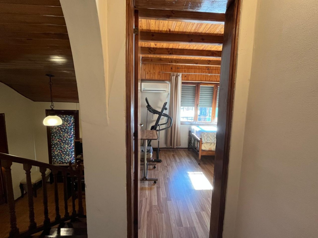 CASA DE CATEGORIA + GALPON IDEAL PARA DESARROLLO/EMPRENDIMIENTO DE TALLER/GIMNASIO/DUPLEX/ETC !! NUEVO INGRESO EN EXCLUSIVA