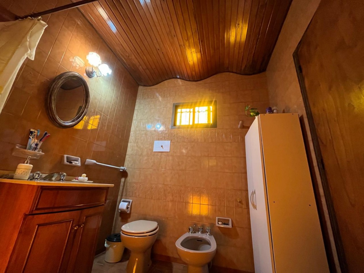 CASA DE CATEGORIA + GALPON IDEAL PARA DESARROLLO/EMPRENDIMIENTO DE TALLER/GIMNASIO/DUPLEX/ETC !! NUEVO INGRESO EN EXCLUSIVA