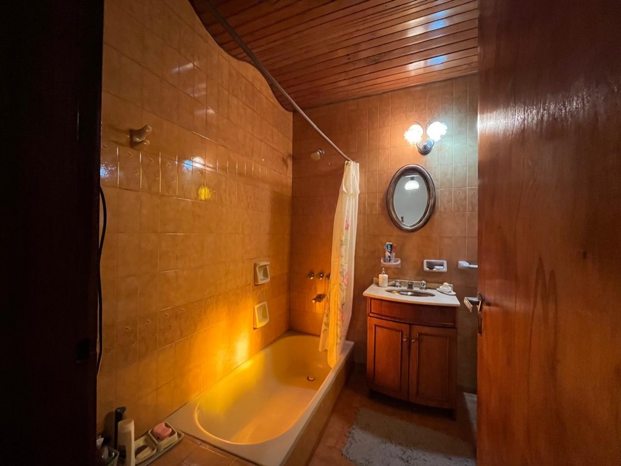 CASA DE CATEGORIA + GALPON IDEAL PARA DESARROLLO/EMPRENDIMIENTO DE TALLER/GIMNASIO/DUPLEX/ETC !! NUEVO INGRESO EN EXCLUSIVA