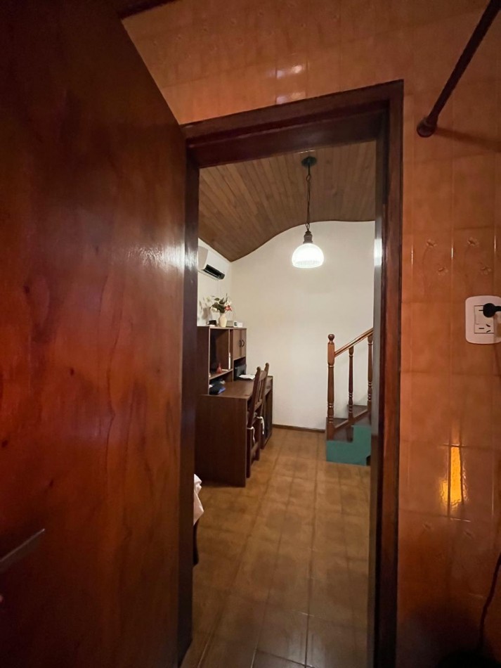 CASA DE CATEGORIA + GALPON IDEAL PARA DESARROLLO/EMPRENDIMIENTO DE TALLER/GIMNASIO/DUPLEX/ETC !! NUEVO INGRESO EN EXCLUSIVA