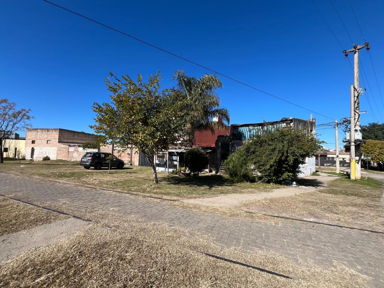 CASA DE CATEGORIA + GALPON IDEAL PARA DESARROLLO/EMPRENDIMIENTO DE TALLER/GIMNASIO/DUPLEX/ETC !! NUEVO INGRESO EN EXCLUSIVA
