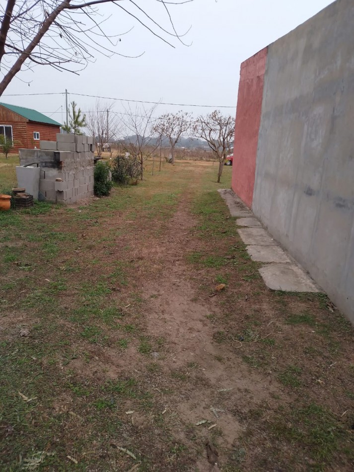 OPORTUNIDAD de tener tu vivienda en CAMPO DEL MEDIO Ruta 1