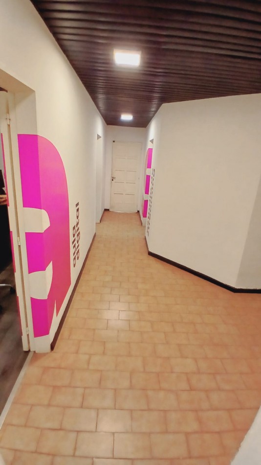 AMPLIO LOCAL A METROS DE LA PEATONAL, EVA PERON 2600