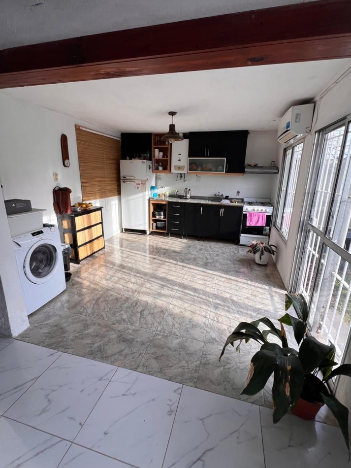 CASA EN BARRIO ALTOS DEL VALLE 