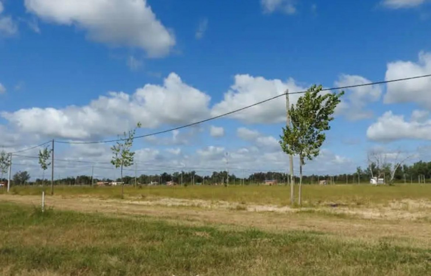 TERRENO EN LAGOS DEL LEYES !! OPORTUNIDAD DE INVERSION O PRIMERA VIVIENDA !!