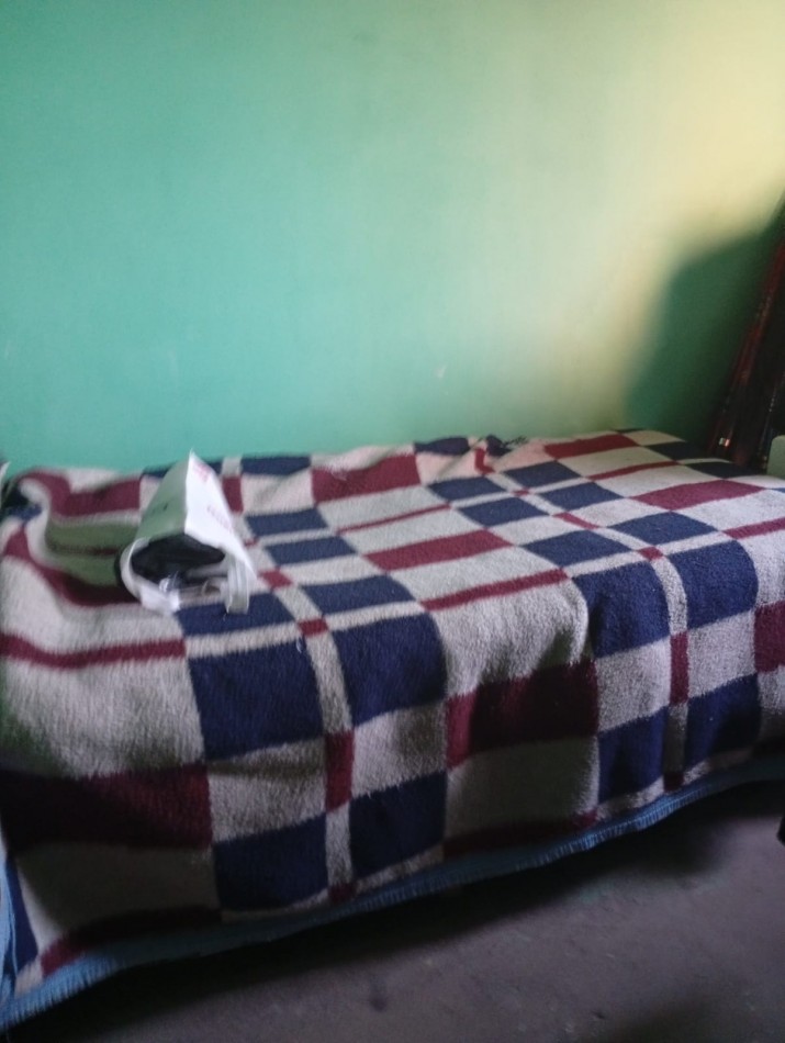 CASA CON GRAN TERRENO BARRIO SCARAFIA 