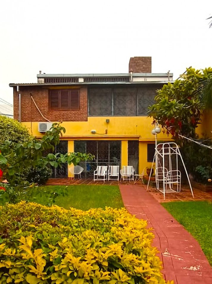 SE VENDE PROPIEDAD EN 4 DE ENERO 1864. EXCELENTE UBICACION.