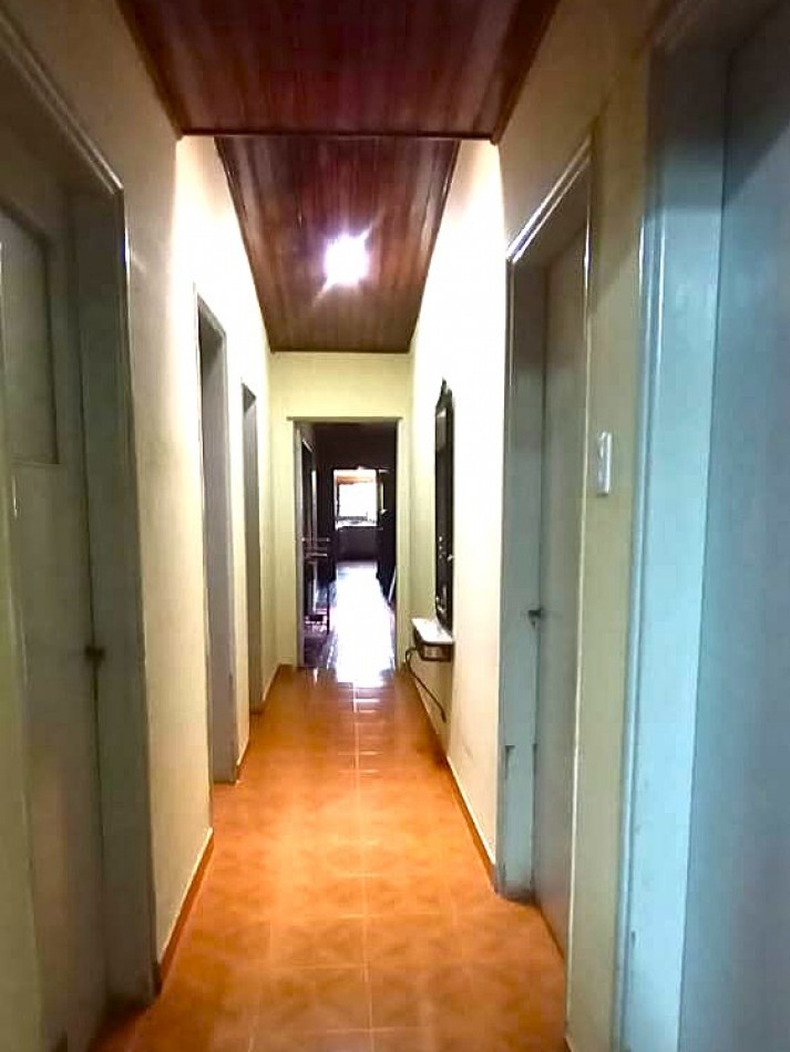 SE VENDE PROPIEDAD EN 4 DE ENERO 1864. EXCELENTE UBICACION.