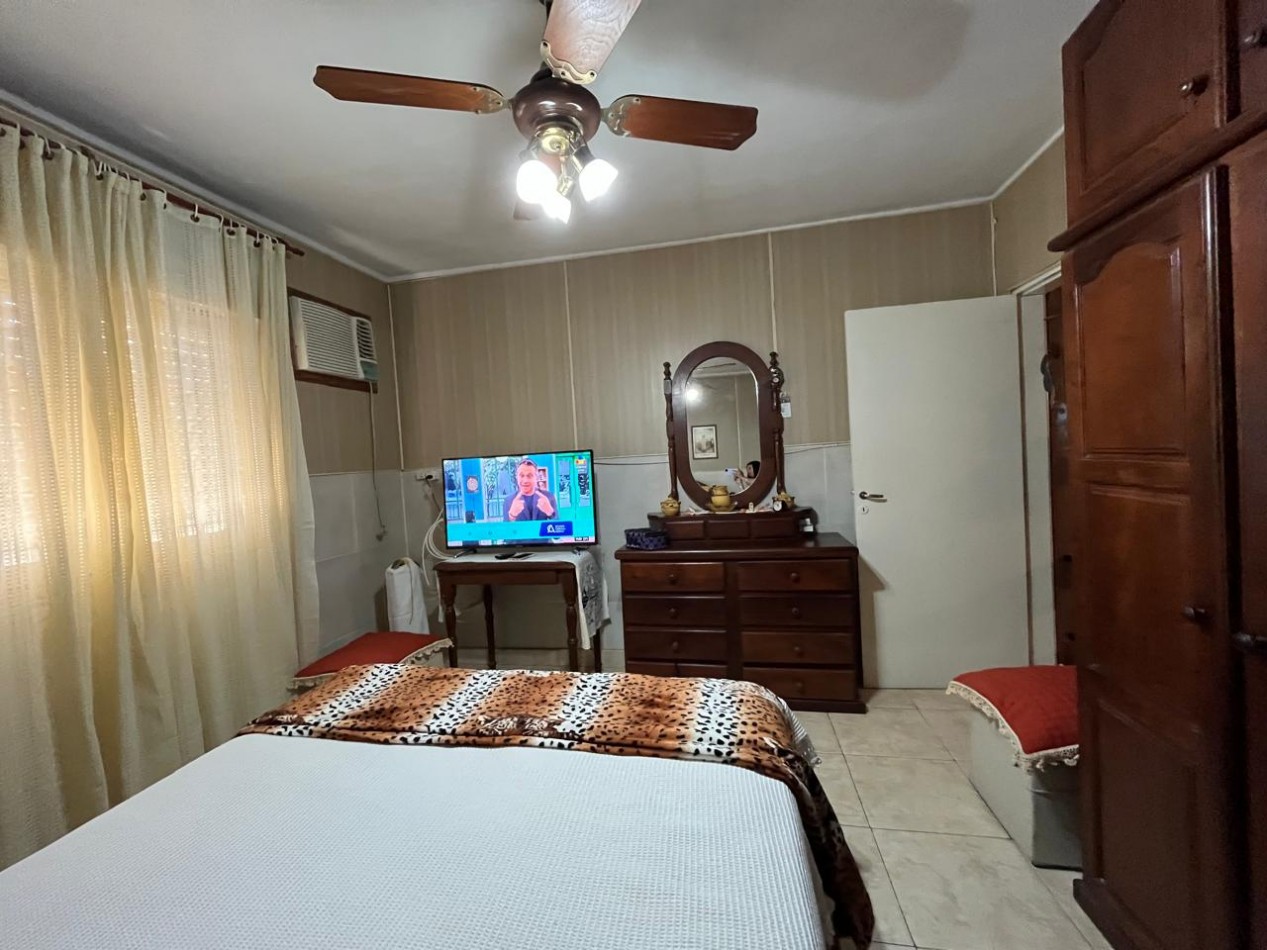 CASA + MONOAMBIENTE AMBOS EN IMPECABLE CONDICIONES !! OPORTUNIDAD DE INVERSION O PRIMERA VIVIENDA !!