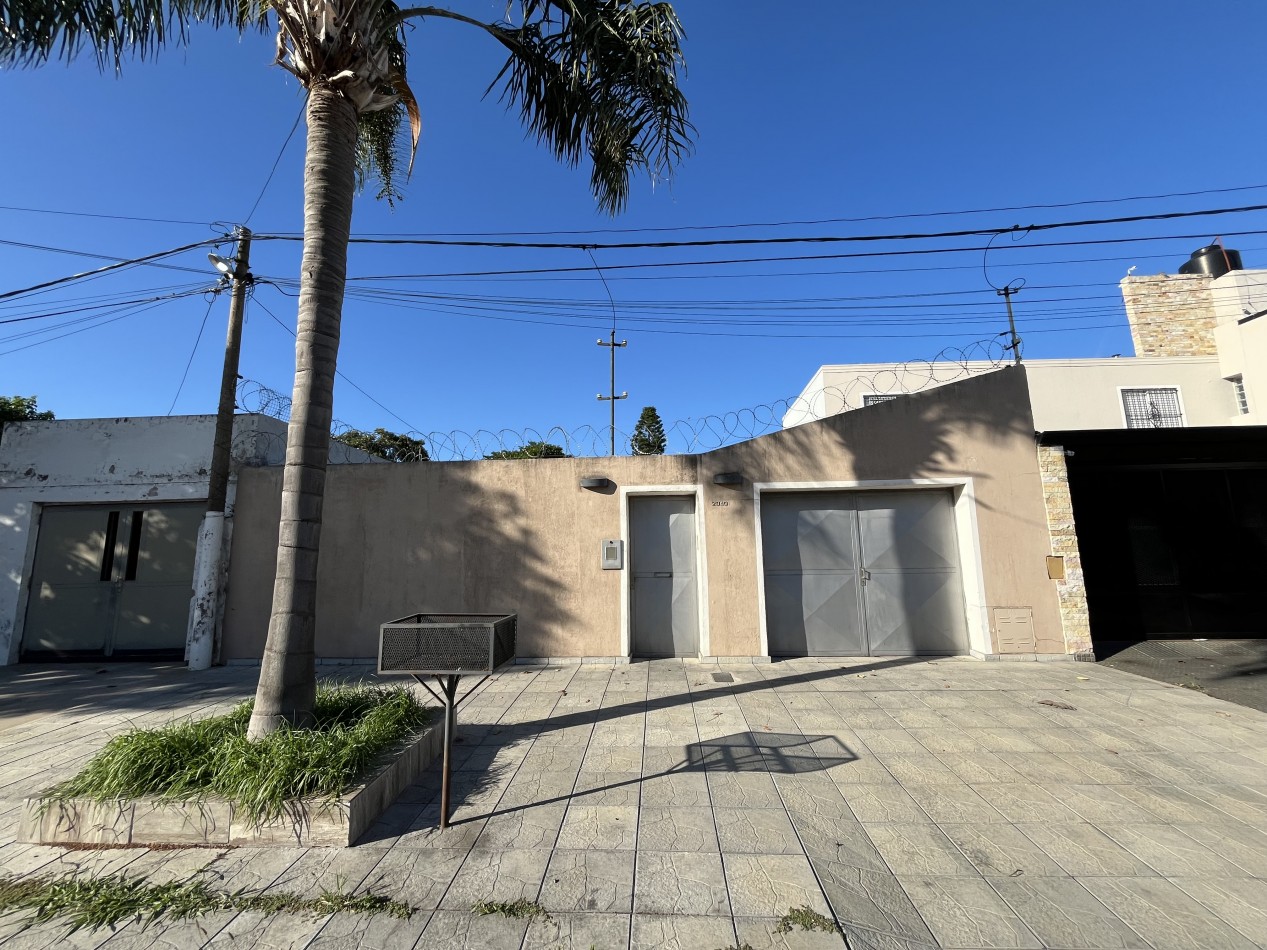 CASA IMPECABLE CON PISCINA Y DE GRAN TAMAÑO ! OPORTUNIDAD ! 