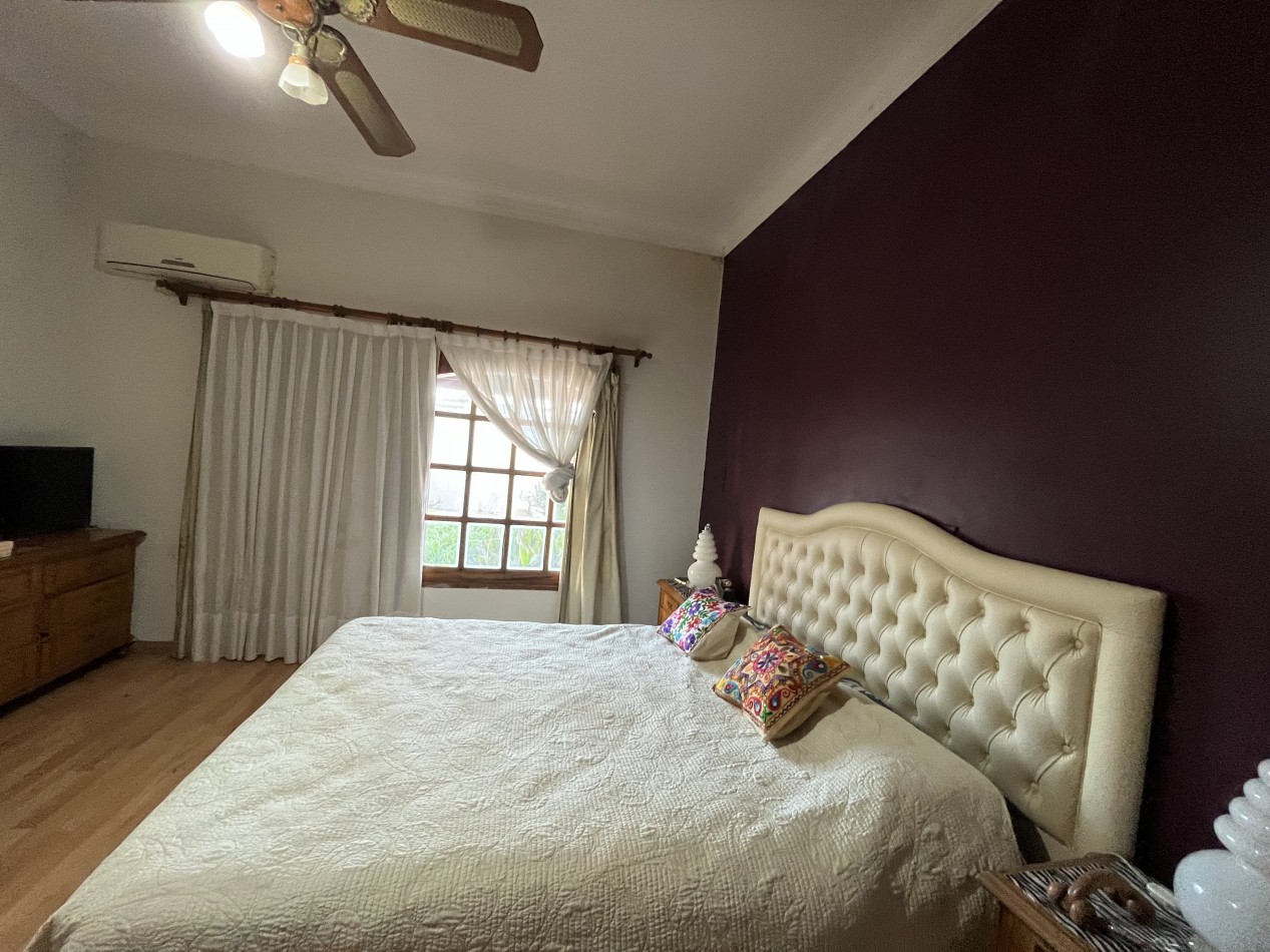 CASA IMPECABLE CON PISCINA Y DE GRAN TAMAÑO ! OPORTUNIDAD ! 