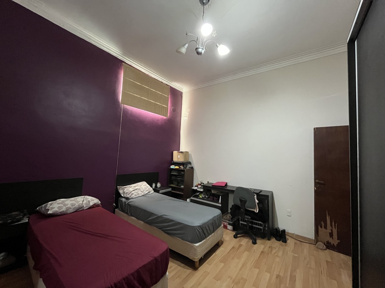 CASA IMPECABLE CON PISCINA Y DE GRAN TAMAÑO ! OPORTUNIDAD ! 