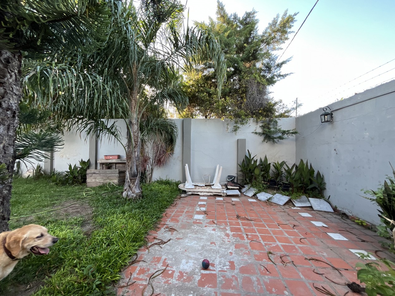 CASA IMPECABLE CON PISCINA Y DE GRAN TAMAÑO ! OPORTUNIDAD ! 
