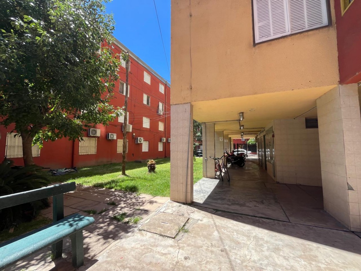 DEPARTAMENTO EN LAS FLORES II IMPECABLE !!