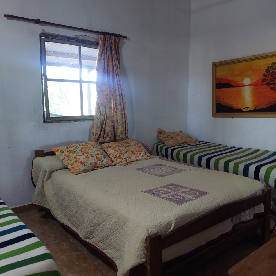 COMODA CASA CON AMPLIO PATIO PARQUIZADO EN CAYASTA, STA FE