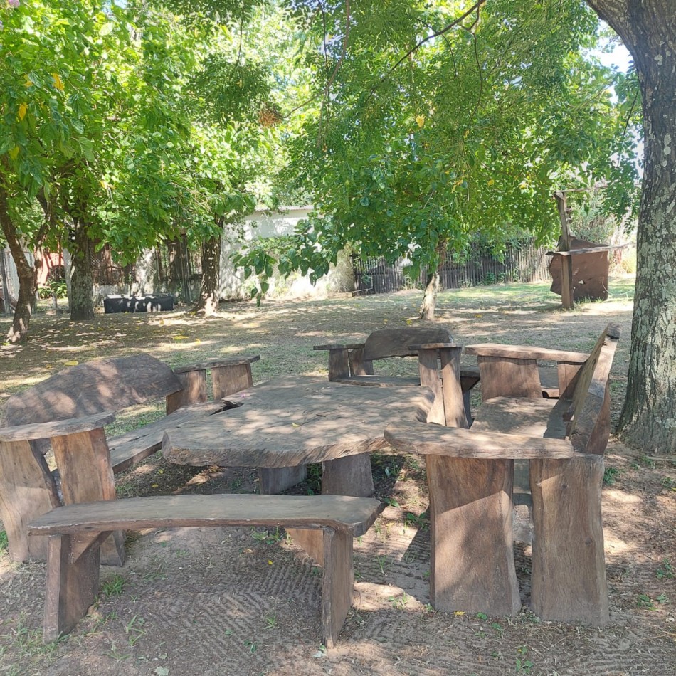 COMODA CASA CON AMPLIO PATIO PARQUIZADO EN CAYASTA, STA FE