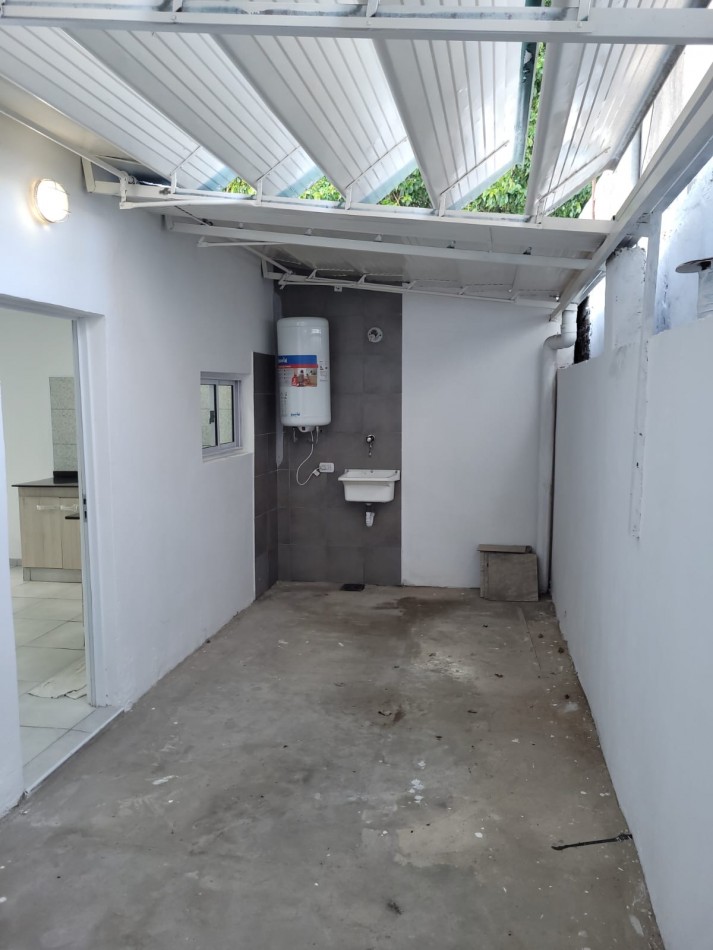  EXELENTE PROPIEDAD ZONA RESIDENCIAL  