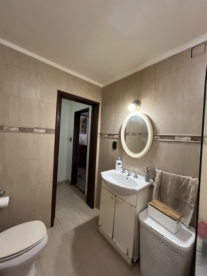 CASA IMPECABLE CON PISCINA Y DE GRAN TAMAÑO ! OPORTUNIDAD ! 