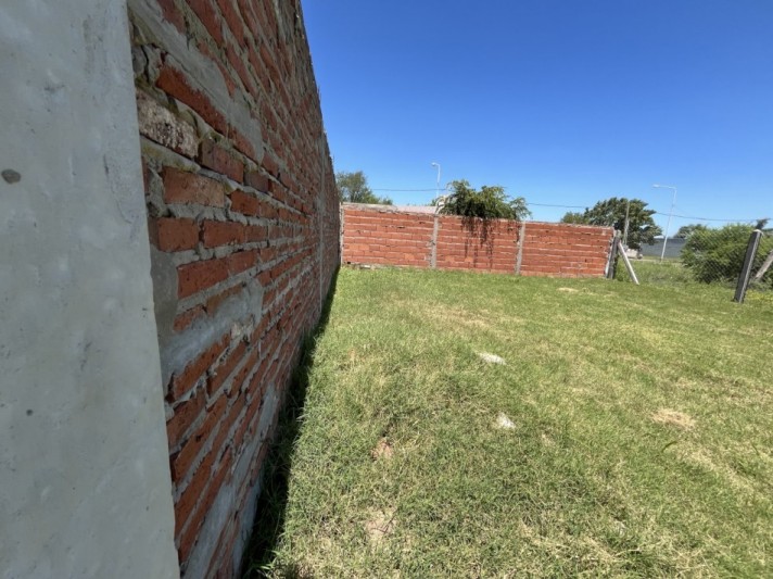 TERRENO EXCELENTE ESTADO Y UBICACION EN LAGUNA PAIVA