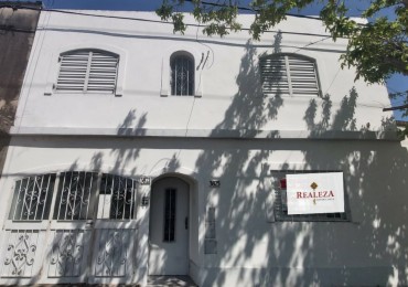 DOS DEPARTAMENTOS INDEPENDIENTES EN MISMO LOTE. IDEAL INVERSION