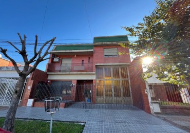 CASA DE CATEGORIA + GALPON IDEAL PARA DESARROLLO/EMPRENDIMIENTO DE TALLER/GIMNASIO/DUPLEX/ETC !! NUEVO INGRESO EN EXCLUSIVA
