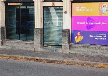 AMPLIO LOCAL A METROS DE LA PEATONAL, EVA PERON 2600