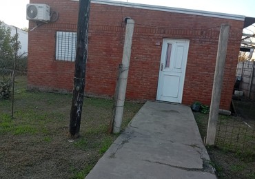 CASA CON GRAN TERRENO BARRIO SCARAFIA 